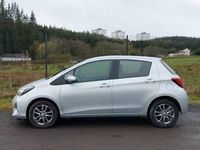 Used Toyota Yaris 69 HP (50 kW) 2015 Silver Hatchback