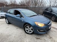Used Vauxhall Astra SRi 165 HP (121 kW) 2015 Blue Hatchback