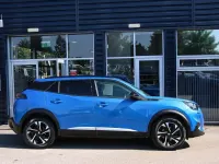 Used Peugeot e-2008 Allure Premium 98 kW (134 HP) 2022 Blue SUV