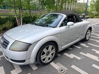Begagnad Audi TT 2005 Silver Sportkupé