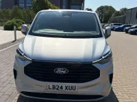 Used Ford Transit Custom Limited 140 HP (102 kW) 2024 Silver Van
