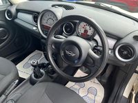 Used Mini Cooper Hatch 2011 White Hatchback