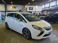 Used Vauxhall Zafira SRi 170 HP (125 kW) 2016 White MPV