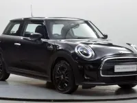 Used Mini Cooper Classic 134 HP (98 kW) 2023 Black Hatchback