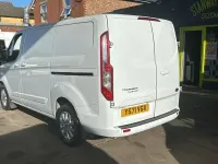 Used Ford Transit Custom Limited 130 HP (95 kW) 2022 White Van