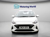 Used Hyundai i10 Advanced 62 HP (45 kW) 2024 White Hatchback