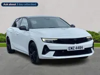Begagnad Vauxhall Astra S 130 HK (95 kW) 2024 Vit Halvkombi