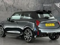 Usado Mini Cooper Hatch 113 kW (154 HP) 2025 Cinzento Citadino