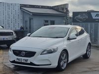 Begagnad Volvo V40 SE Lux 180 HK (132 kW) 2013 Halvkombi