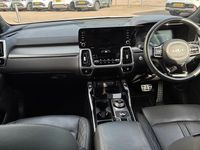 Used Kia Sorento 190 HP (139 kW) 2023 White SUV