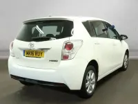 Used Toyota Verso 132 HP (97 kW) 2016 White MPV