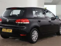Usado VW Golf VI S 102 HP (75 kW) 2009 Preto Citadino