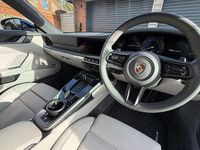Usado Porsche 911 385 HP (283 kW) 2023 Coupé