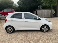 Used Kia Picanto 68 HP (50 kW) 2015 White Hatchback