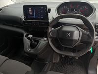 Used Peugeot Partner 2020 White MPV