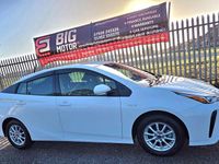Used Toyota Prius 2025 White Hatchback