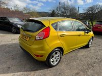 Used Ford Fiesta Zetec 75 HP (55 kW) 2013 Yellow Hatchback