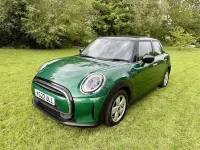 Used Mini Cooper Classic 136 HP (100 kW) 2022 Green Hatchback