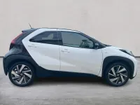 Used Toyota Aygo X 72 HP (52 kW) 2024 White SUV