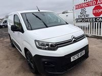 Used Citroën Berlingo 100 HP (73 kW) 2020 White MPV