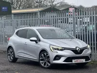 Used Renault Clio V Version S 2021 Silver Hatchback