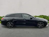 Begagnad Mercedes CLA200 Executive 2023 Svart Kombi