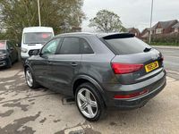Usado Audi Q3 S-line plus 150 CV (110 kW) 2015 Gris SUV