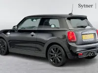 Używany Mini Cooper S Hatch 192 KM (141 kW) 2018 Czarny Hatchback