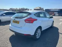 Begagnad Ford Focus Titanium 125 HK (91 kW) 2016 Vit Halvkombi