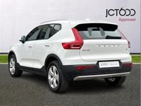 Usado Volvo XC40 Momentum 150 HP (110 kW) 2018 Branco SUV