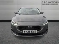 Usado Ford Focus Titanium 125 CV (91 kW) 2025 Gris Utilitario