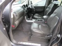 Used Nissan Navara Tekna 190 HP (139 kW) 2015 Grey Pickup