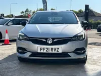 Begagnad Vauxhall Astra SRi 145 HK (106 kW) 2021 Silver Halvkombi