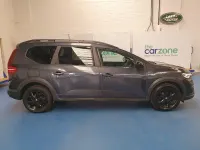 Used Dacia Jogger Extreme 110 HP (80 kW) 2022 Grey MPV