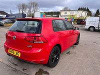 Begagnad VW Golf VII Edition 125 HK (91 kW) 2017 Röd Halvkombi