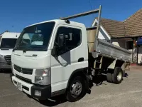 Used Mitsubishi Canter 128 HP (94 kW) 2015 White Cabriolet