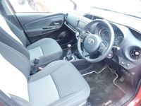used Toyota Yaris 1.5 VVT-i Design (2017/17) £8495