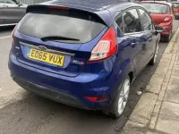 Used Ford Fiesta Titanium 100 HP (73 kW) 2015 Blue Hatchback