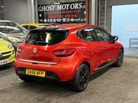 Used Renault Clio IV Dynamique 90 HP (66 kW) 2016 Red Hatchback