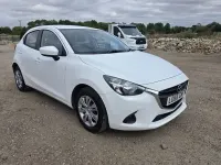 Used Mazda 2 75 HP (55 kW) 2016 White Hatchback