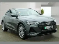 Usado Audi e-tron Black Edition 300 kW (408 HP) 2023 Cinzento SUV