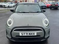 Usado Mini Cooper Classic 2021 Gris Utilitario