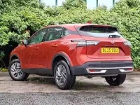 Used Nissan Qashqai Acenta Premium 140 HP (102 kW) 2025 Red SUV