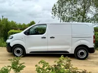 Used Vauxhall Vivaro S 100 HP (73 kW) 2023 White MPV