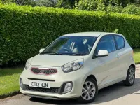Used Kia Picanto 84 HP (61 kW) 2014 Beige Hatchback