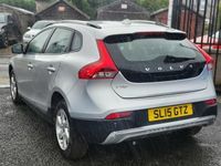 Used Volvo V40 SE 113 HP (83 kW) 2015 Silver Hatchback