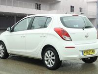 Used Hyundai i20 Active 85 HP (62 kW) 2013 White Hatchback