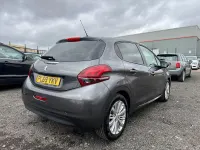 Used Peugeot 208 Signature Sky 2019 Grey Hatchback