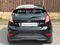 Usado Ford Fiesta ST-Line 140 HP (102 kW) 2017 Preto Citadino