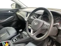 Usado Vauxhall Grandland X Elite 131 CV (96 kW) 2020 Gris SUV